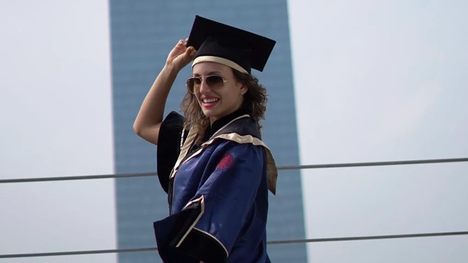 1728462499 stefani-diplomirala-fakultet-foto-privatna-arhiva5