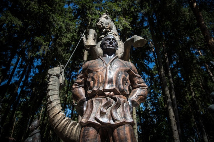 Statua ruskog predsednika autora Zuraba Ceretelija u Peredelkinu, predgrađu Moskve