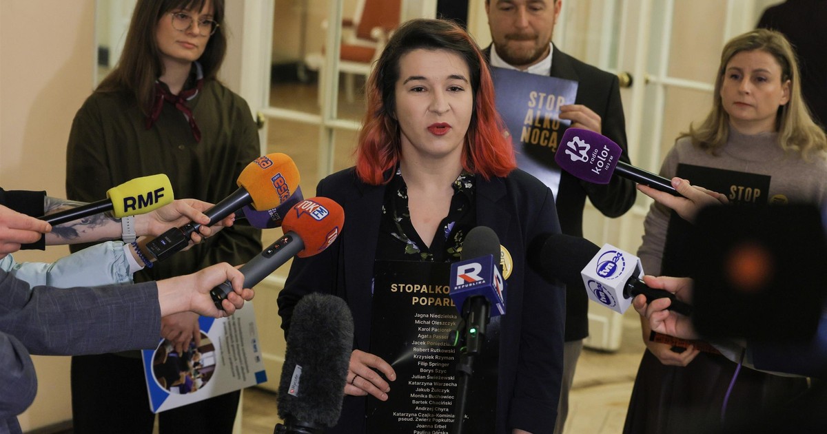 Atak radnej z użyciem łańcucha. Media: przewieziona do szpitala psychiatrycznego