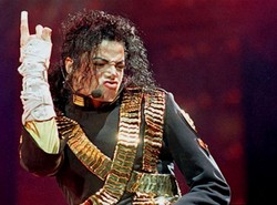 Lekarz Jacksona nie wzywał pogotowia, bo zacierał ślady