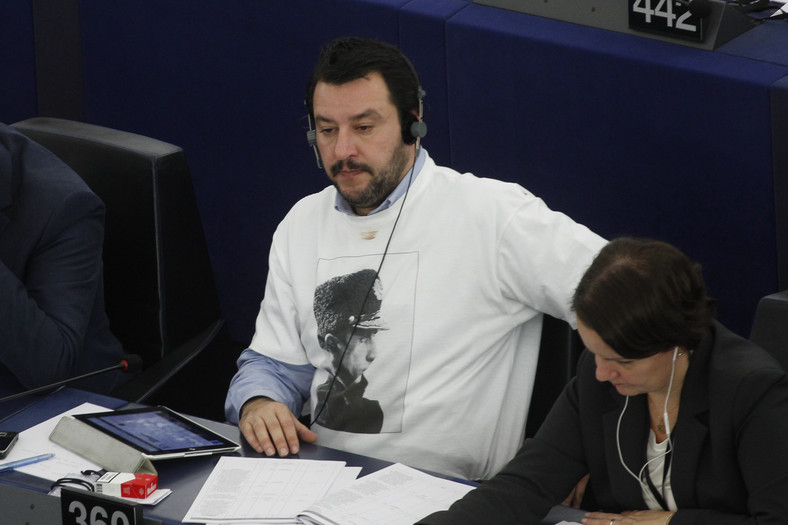 Matteo Salvini w koszulce z wizerunkiem Putina