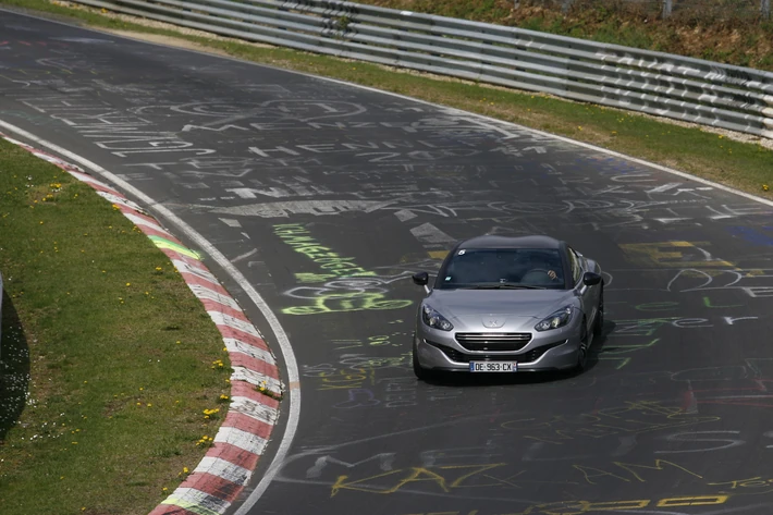 Peugeot RCZ R na Nurburgring