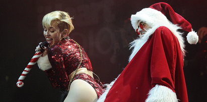 Miley uwiodła strojem Mikołaja