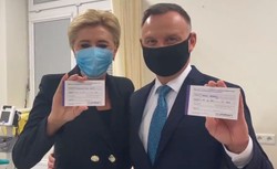 Para prezydencka przyjęła trzecią dawkę szczepionki przeciw Covid-19