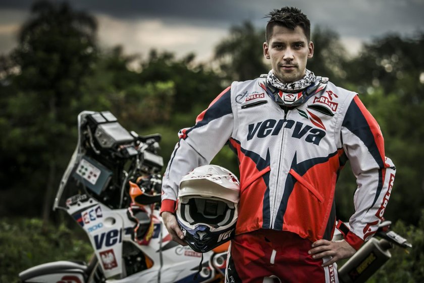 Rajd Dakar 2017: Jakub Piątek miał wypadek. Ma poważne obrażenia