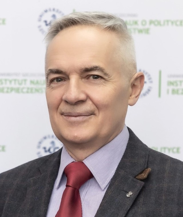 DR.  Grzegorz Ciechanowski