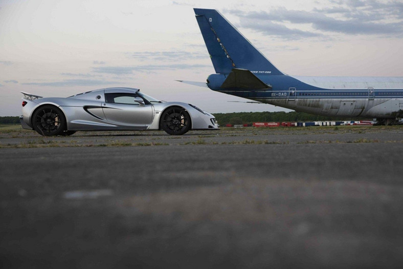 Hennessey Venom GT ma 1200 KM