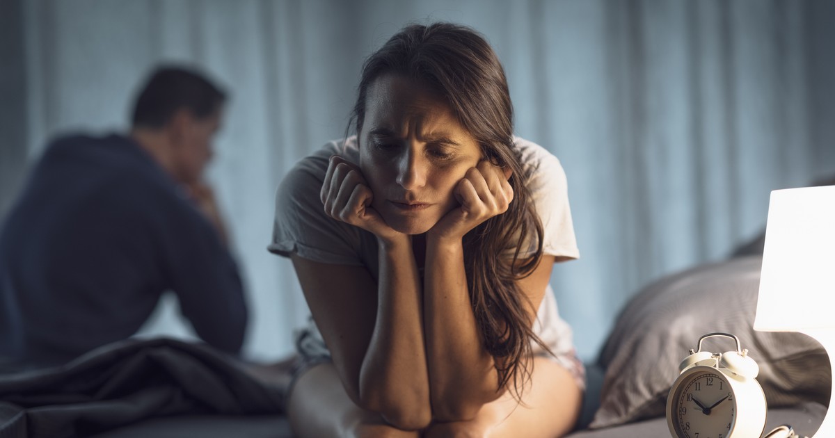 Polacy kochają się coraz rzadziej. W jednej grupie krzywa gwałtowniej pikuje [BADANIA]