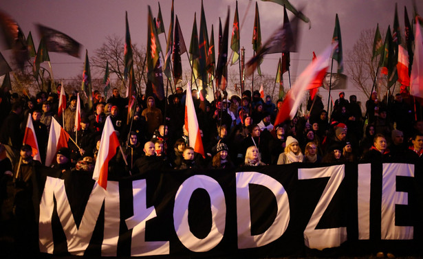 Błaszczak o decyzji Gronkiewicz-Waltz ws. Marszu Niepodległości: Kompromitacja i kpina