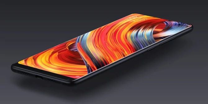 Xiaomi Mi Mix 2 - następca modelu, który rozpoczął trend na niemal bezramkowe smartfony.