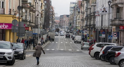 Horror w centrum Gliwic. 34-latek zaczepił parę, chwilę później zalał się krwią