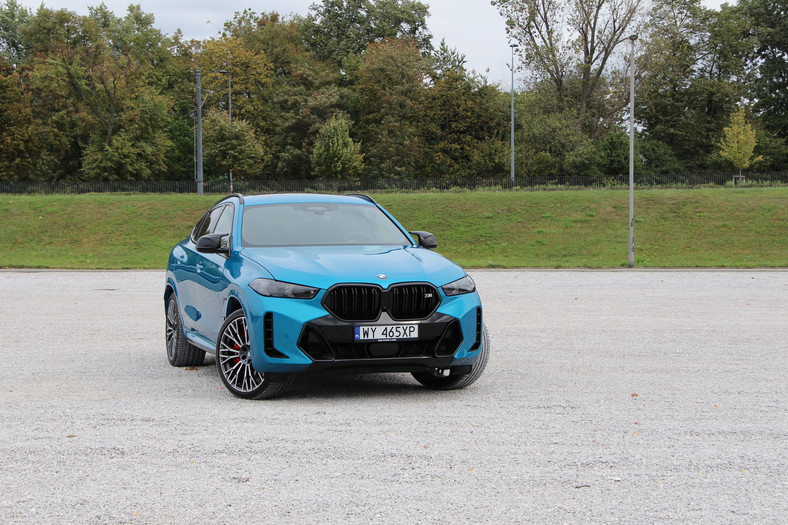 BMW X6 M60i