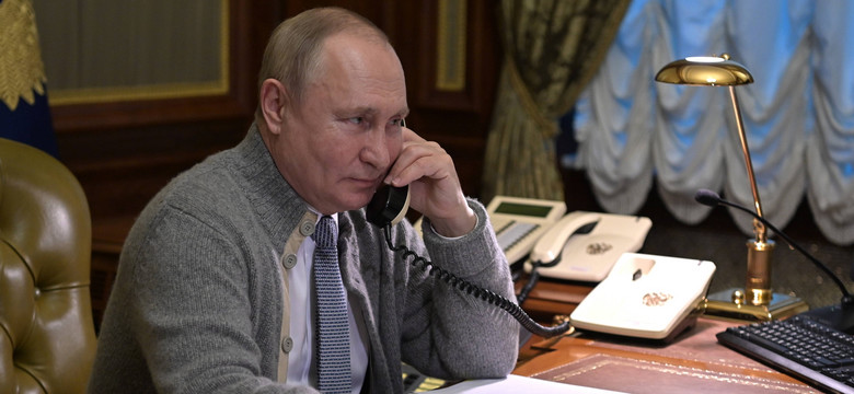 Putin nie zagląda do internetu. Czyta za to "ściśle tajne raporty", bo tylko wtedy czuje się wyjątkowy [KOMENTARZ]