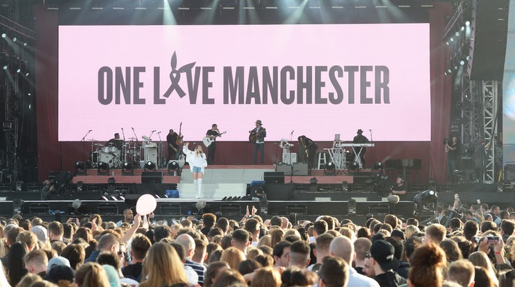 Ariana Grande újra fellépett Manchesterben / Fotó: Northfoto