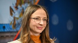 skandal w dino. dziemianowicz-bąk reaguje na "mrożenie" pracowników