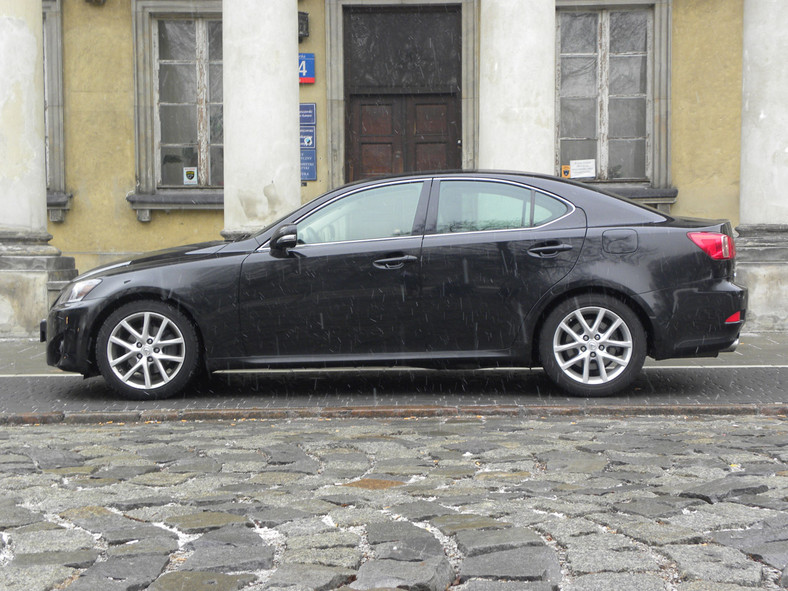 Lexus IS 250: Nadal w formie?