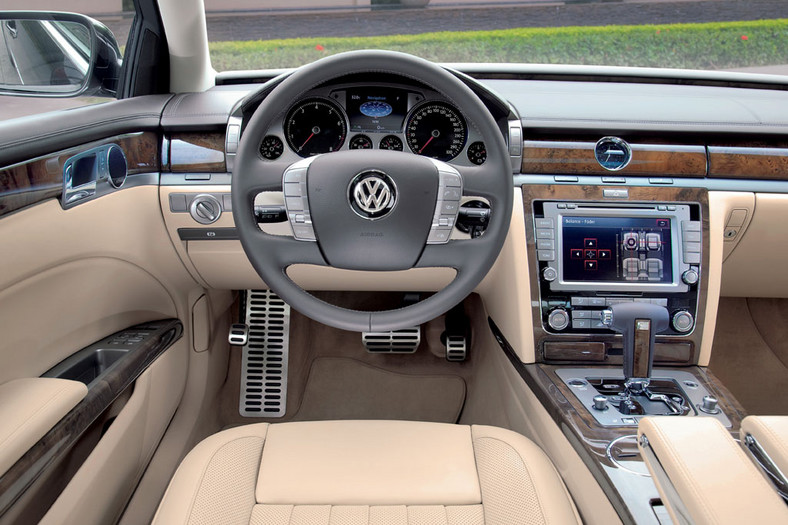 Luksus w całkiem nowym wydaniu - Volkswagen Phaeton 3.6