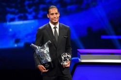 Virgil van Dijk wygrał plebiscyt na piłkarza sezonu UEFA