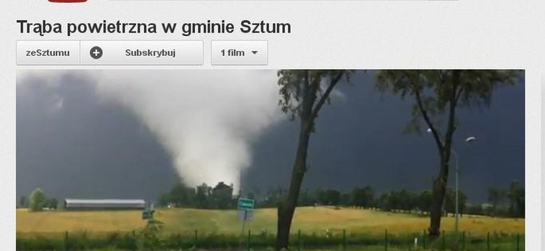 Zmiotło przyczepę. W środku trzyosobowa rodzina