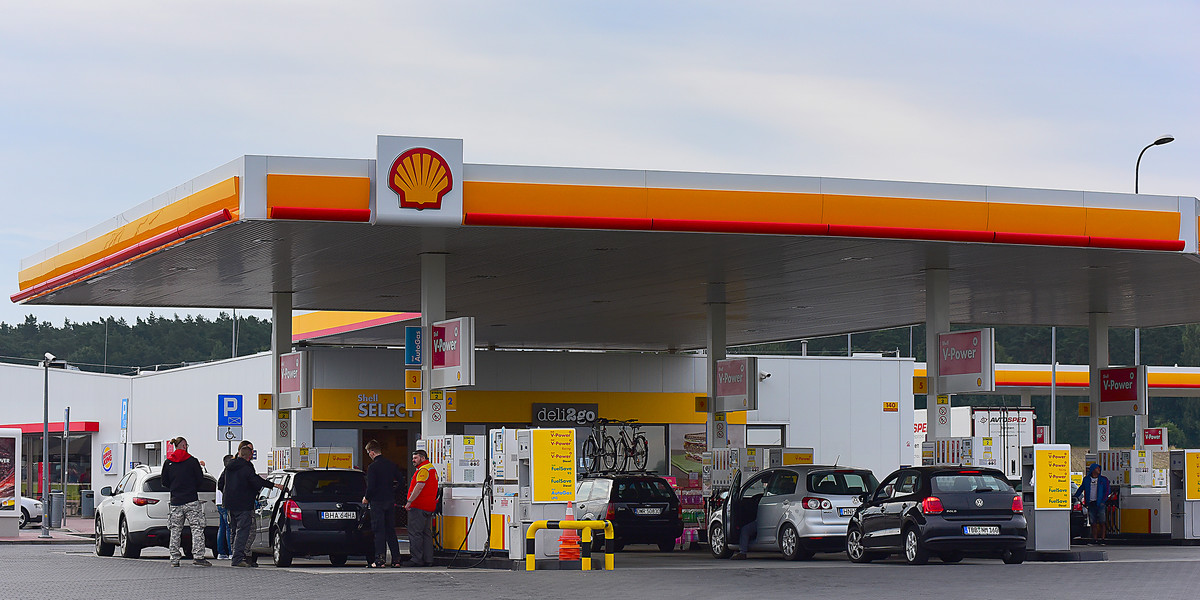 Stacja benzynowa sieci Shell w Warszawie