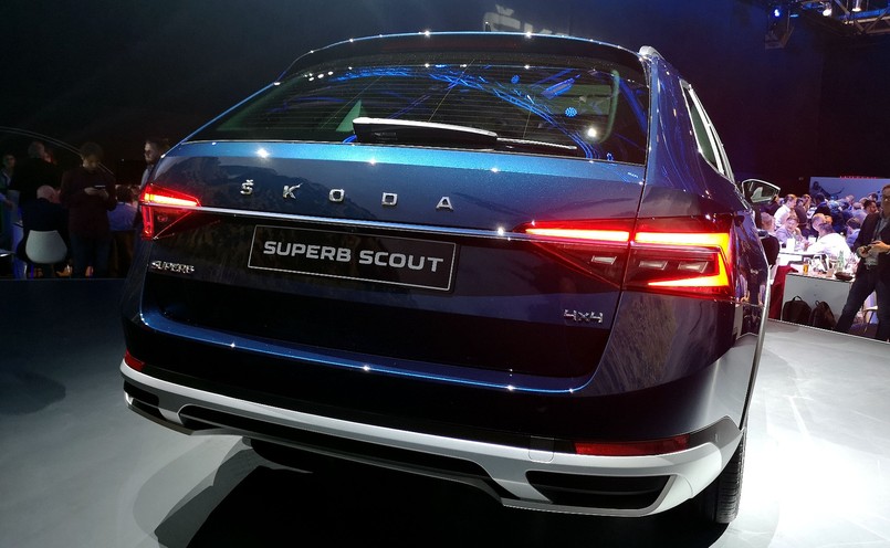 Skoda Superb Scout