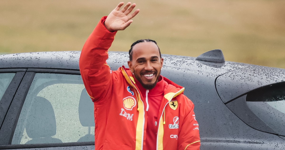 Ferrari: Őrült bevétel Hamilton első fotójából!