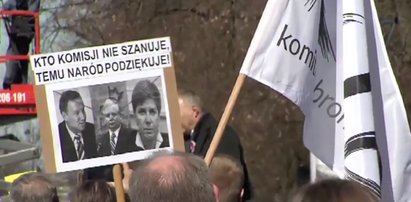 Tłum pod kancelarią. Krzyczeli do premier Szydło