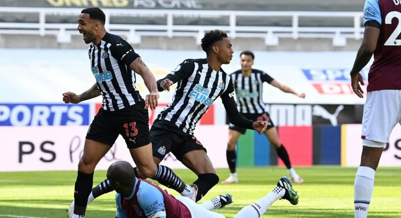 Newcastle celebrate their late winner against West Ham