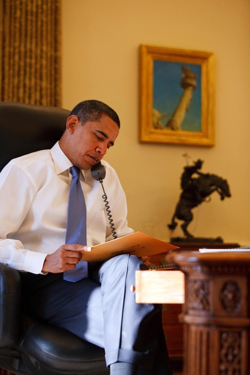 Obama čita Klintonovo pismo