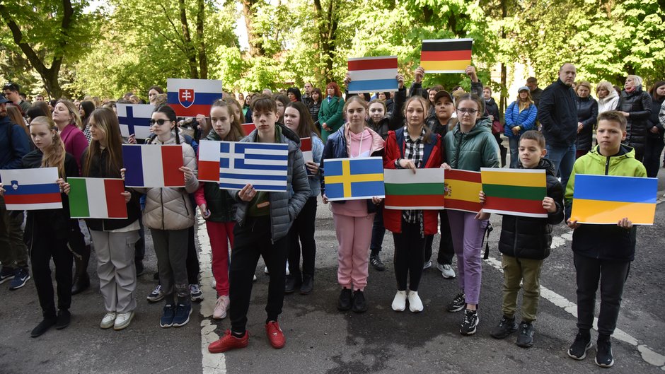 Demonstracja ukraińskiej młodzieży na rzecz pokoju we Lwowie 9 maja 2023 r.