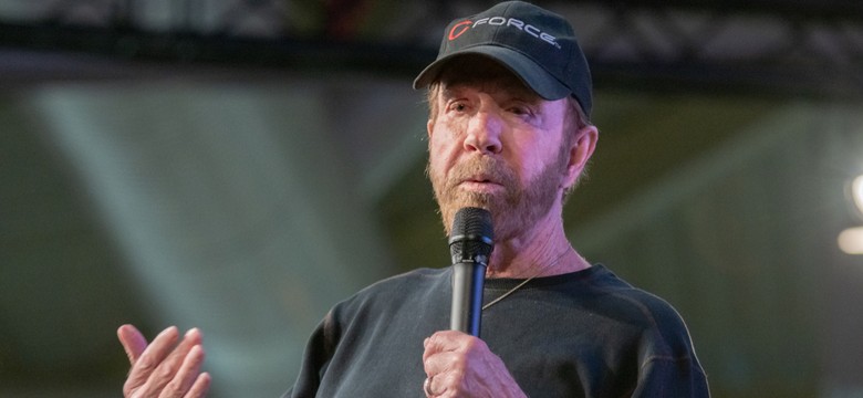 Chuck Norris przeciw aborcji: Czy słomki bambusowe są ważniejsze niż ludzkie życie?