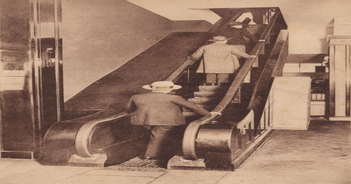 Erste-deutsche-Rolltreppe-feiert-100-Geburtstag