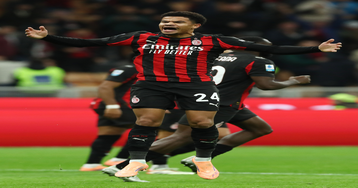 Napoli-Inter si giocano la vetta - Milan frenato dal Pisa