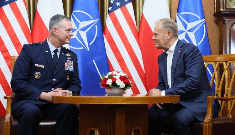 Tusk spotkał się z nowym dowódcą NATO. Grynkewich ostrzega przed konfliktem z Chinami i Rosją