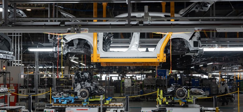 Mazda szybciej i taniej wyprodukuje nowe auta. CX-60 już nadciąga