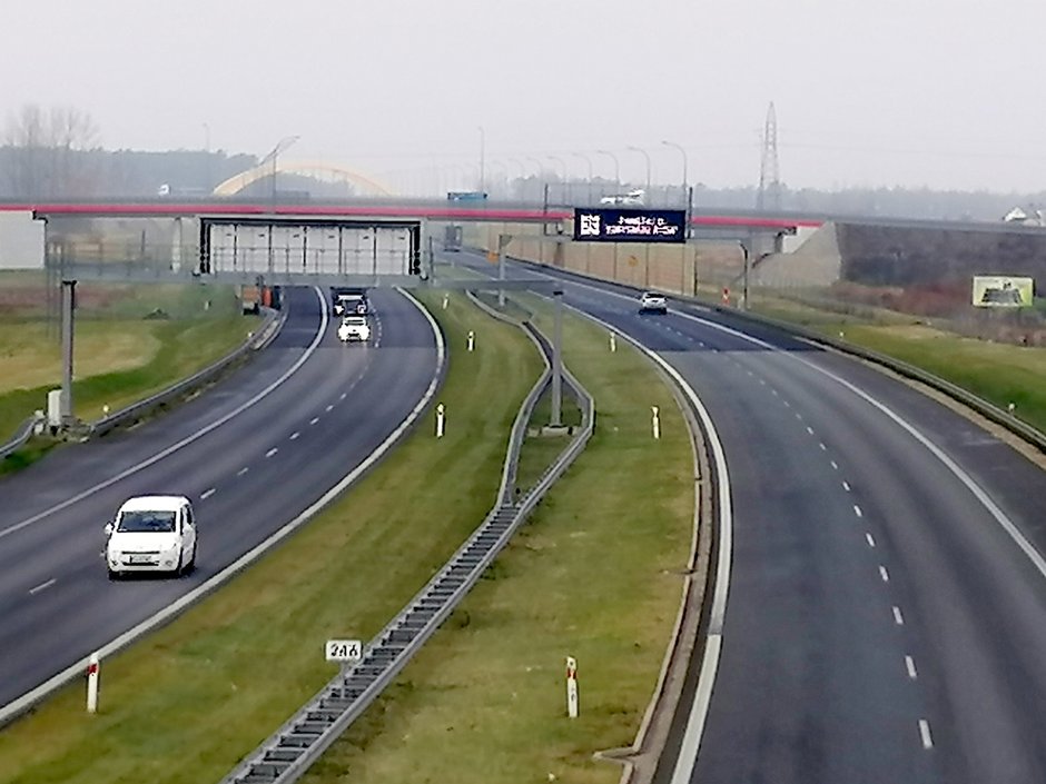 Autostrada A1. Miejsce zderzenia z łosiem w miejscowości Sójki