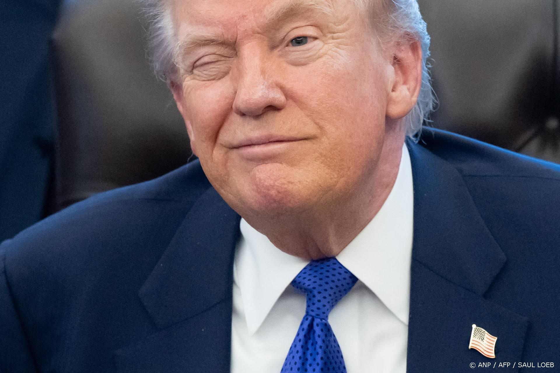 Trump deelt nu een racistisch filmpje: de Obamas als apen afgebeeld