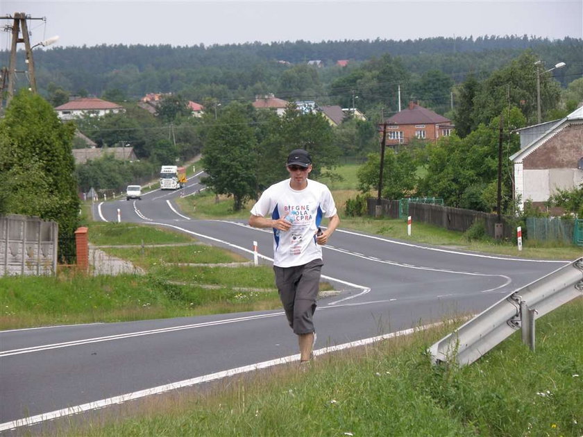 Kacper urodził się bez rączki