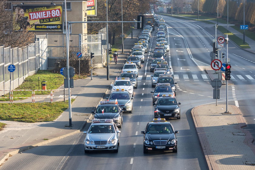 Protest taksówkarzy w największych miastach Polski