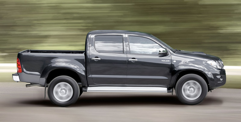 Toyota Hilux: restyling pickupa na nowy rok modelowy