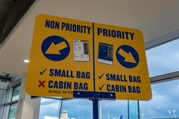 Rynair i Wizz Air ukarane za przepisy dotyczące bagażu podręcznego