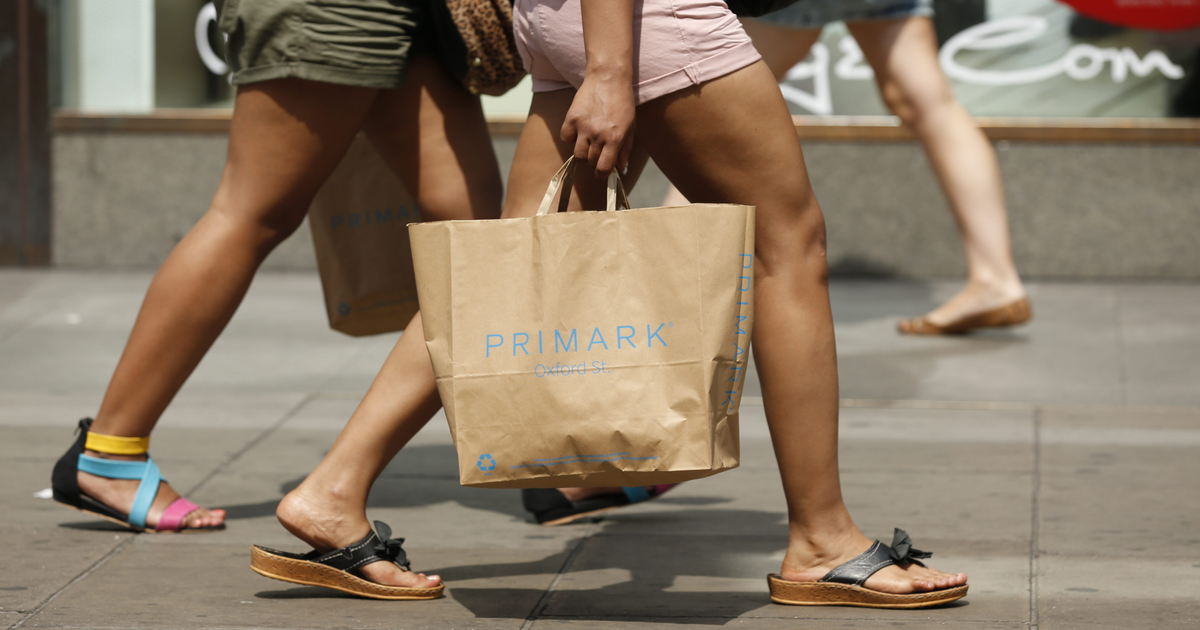 Warm weather drives retail sales up 0.5% in August
