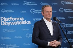 Tusk na kongresie PO: Będzie projekt drugiej waloryzacji emerytur, jeśli inflacja przekroczy 10 proc.