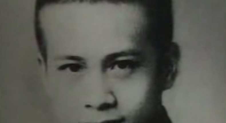 Li Ka-shing was saddled with financial responsibility from a young age. After his family fled to Hong Kong from southern China during WWII, his father died of tuberculosis. He had to leave school before the age of 16 to work in a plastics factory.