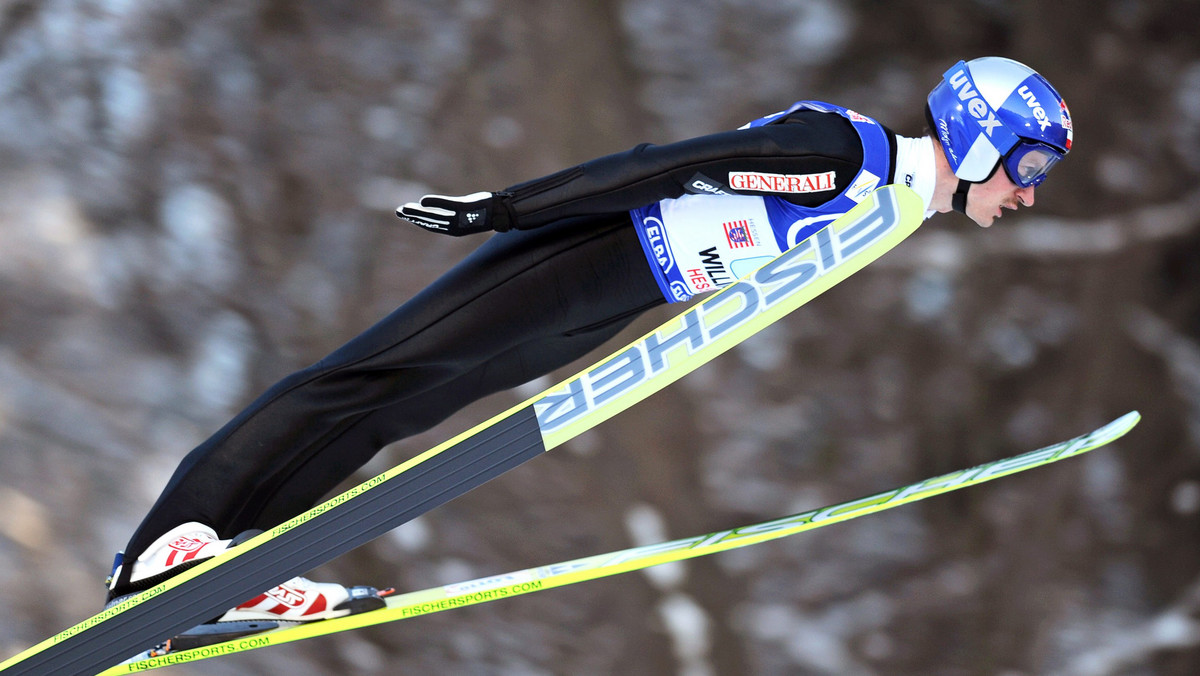 Już nie tylko Adam Małysz, ale i Kamil Stoch zagościł na dobre w czołówce światowych skoków narciarskich. We wtorek (godz. 18.00) odbędą się kwalifikacje do kolejnego konkursu PŚ - w Klingenthal.
