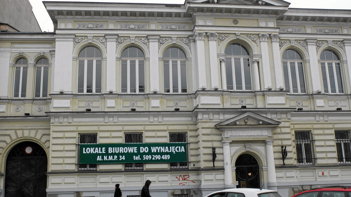 W pierwszej połowie roku wzrosła aktywność deweloperów powierzchni biurowych w Katowicach. Całkowita podaż powierzchni biurowej w pierwszej połowie roku wyniosła 216 tys. metrów kwadratowych - wynika z danych Colliers International. Marne to pocieszenie, bo wciąż daleko nam do takich miast jak Warszawa, Wrocław czy Kraków.