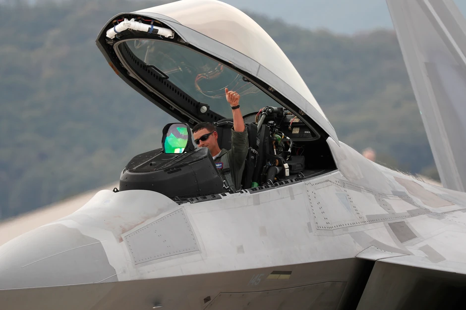 F-22 Raptor