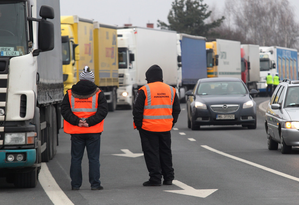 Taksówkarze blokowali wjazd do Olsztyna