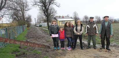 Po stu latach sąsiad zabrał nam drogę