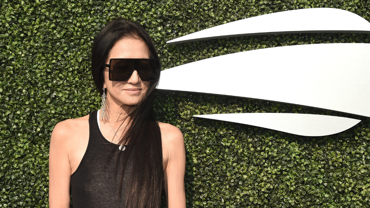 74-year-old Vera Wang seems 18 years previous in her swimsuit images